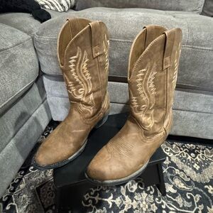Canyon Trails NWOT Men's Brown Western Boots